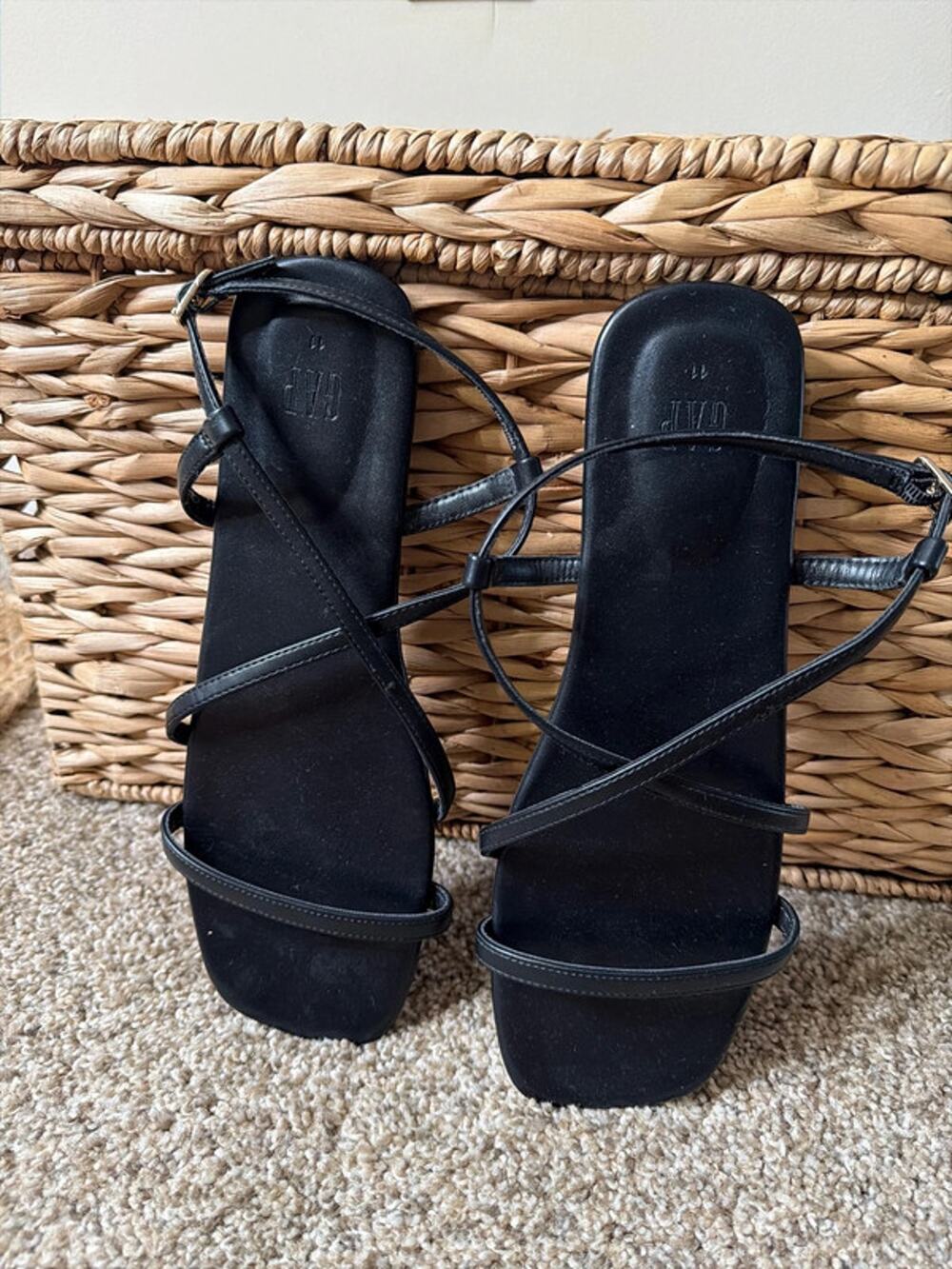 Get black strap sandal square toe EUC 11 600